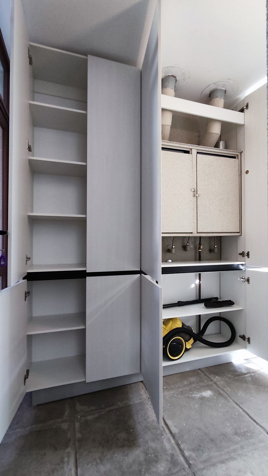 Muebles de almacenaje de la logia